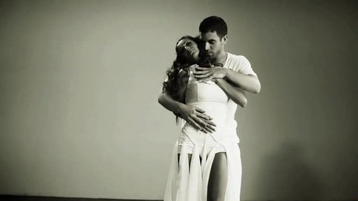 Anahi___Quiero_(_Official_Music_Video_)_616 - Quiero