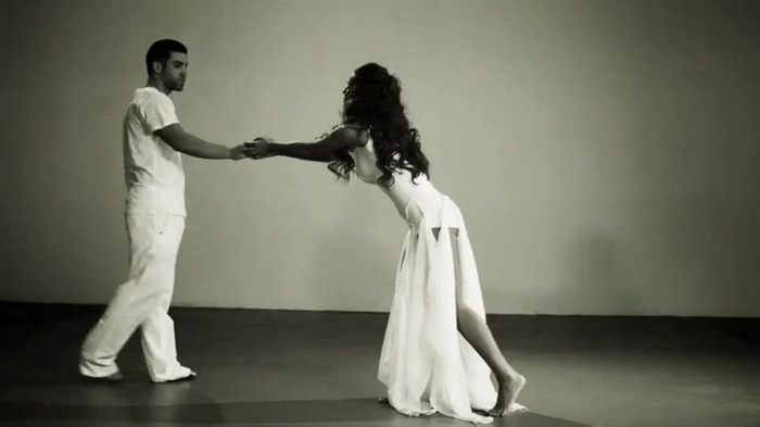 Anahi___Quiero_(_Official_Music_Video_)_647
