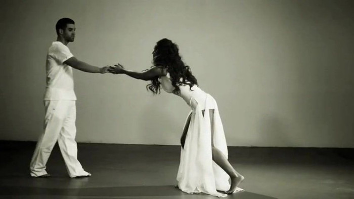 Anahi___Quiero_(_Official_Music_Video_)_648