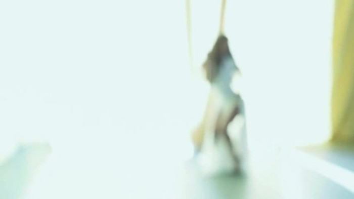 Anahi___Quiero_(_Official_Music_Video_)_658