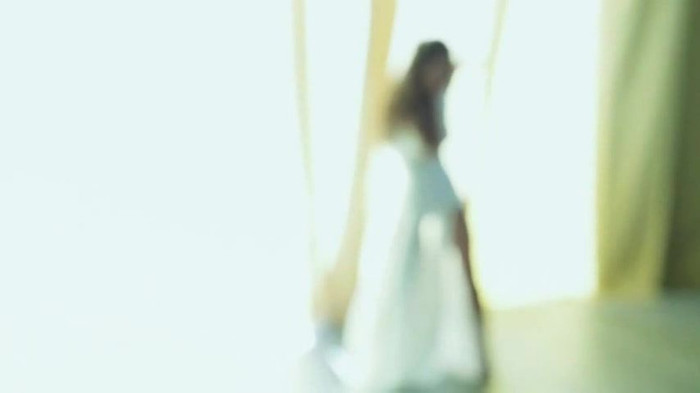 Anahi___Quiero_(_Official_Music_Video_)_675