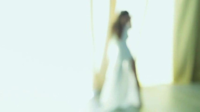 Anahi___Quiero_(_Official_Music_Video_)_676