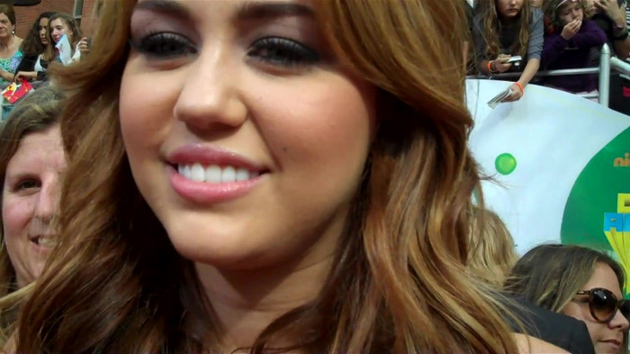 Miley Cyrus at the 2011 Kids\' Choice Awards 320