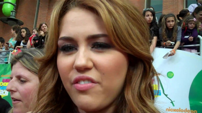 Miley Cyrus at the 2011 Kids\' Choice Awards 381