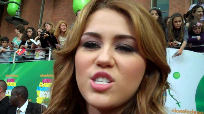 Miley Cyrus at the 2011 Kids\' Choice Awards 409