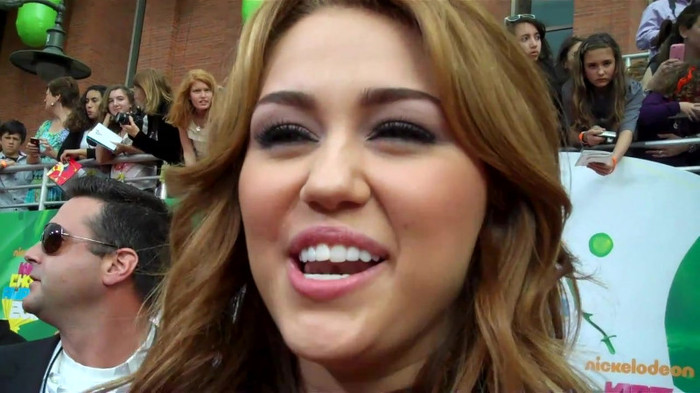 Miley Cyrus at the 2011 Kids\' Choice Awards 437