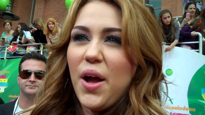 Miley Cyrus at the 2011 Kids\' Choice Awards 508