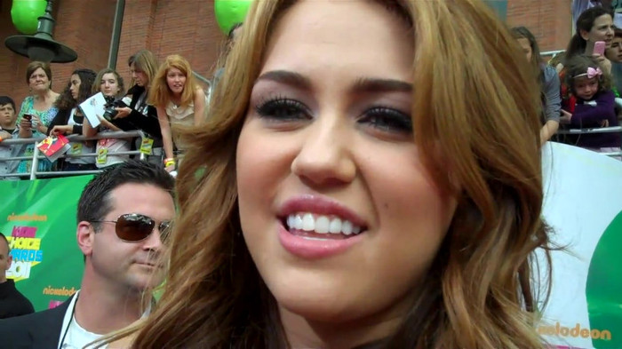 Miley Cyrus at the 2011 Kids\' Choice Awards 520