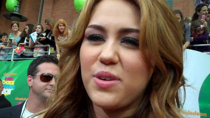 Miley Cyrus at the 2011 Kids\' Choice Awards 522