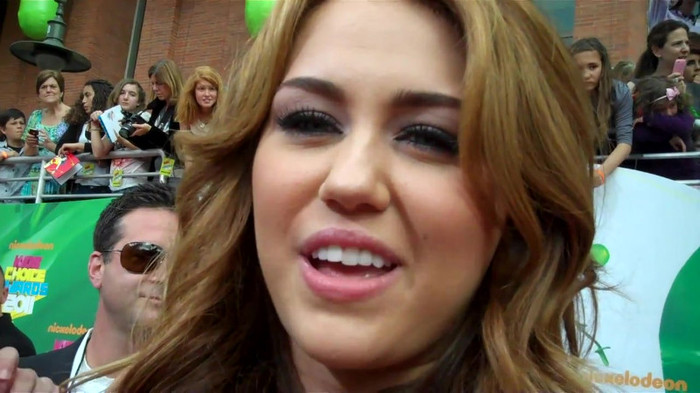Miley Cyrus at the 2011 Kids\' Choice Awards 524