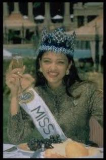 aish10 - Aishwarya Rai_Miss India