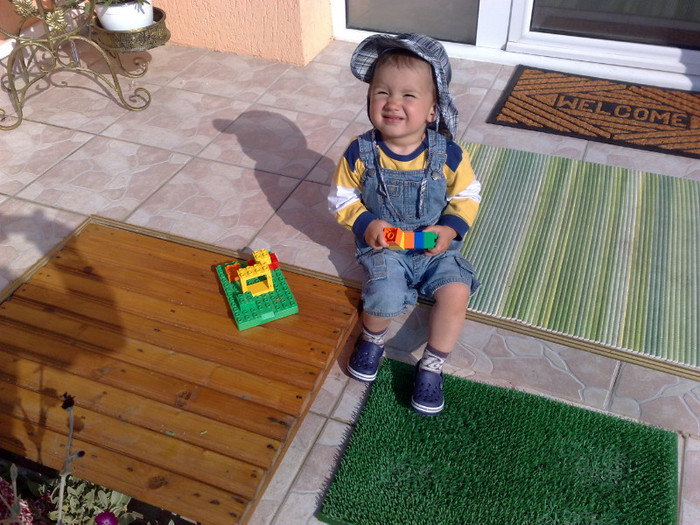 mi-a adus mami lego - andrei la brasov