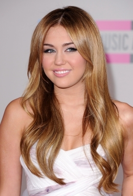 normal_016 - American Music Awards 2010 Arrivals