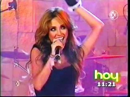 62 - Anahi