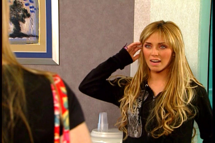PDVD_087 - 0 Mia Colucci