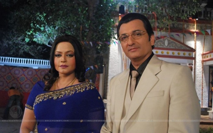 33281-indrajit-and-vasundhara-rajvansh-a-royal-couple