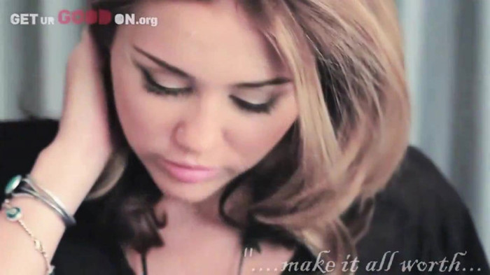 Its really hard sometimes (13) - Miley - Its really hard sometimes - Captures 1