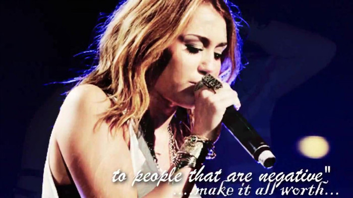Its really hard sometimes (28) - Miley - Its really hard sometimes - Captures 1