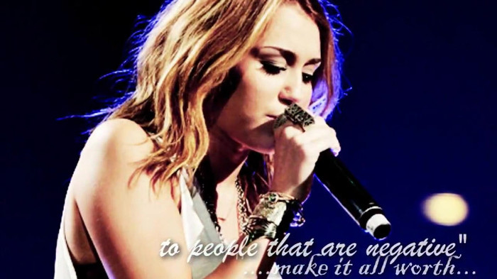 Its really hard sometimes (29) - Miley - Its really hard sometimes - Captures 1