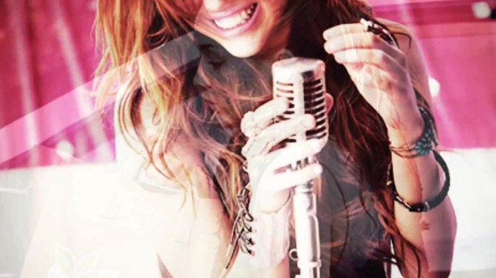 Its really hard sometimes (271) - Miley - Its really hard sometimes - Captures 1