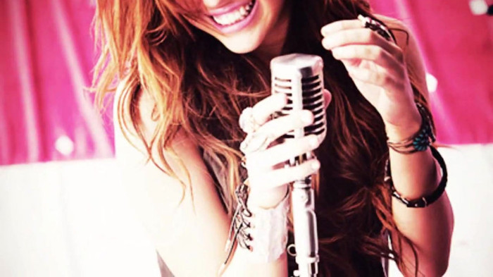 Its really hard sometimes (272) - Miley - Its really hard sometimes - Captures 1