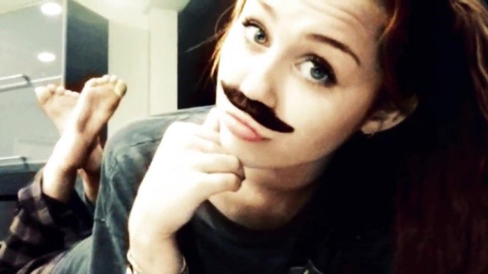 Its really hard sometimes (322) - Miley - Its really hard sometimes - Captures 1