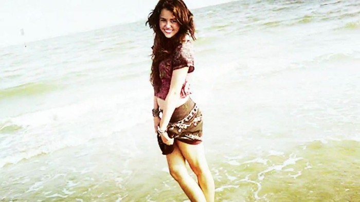 Its really hard sometimes (324) - Miley - Its really hard sometimes - Captures 1