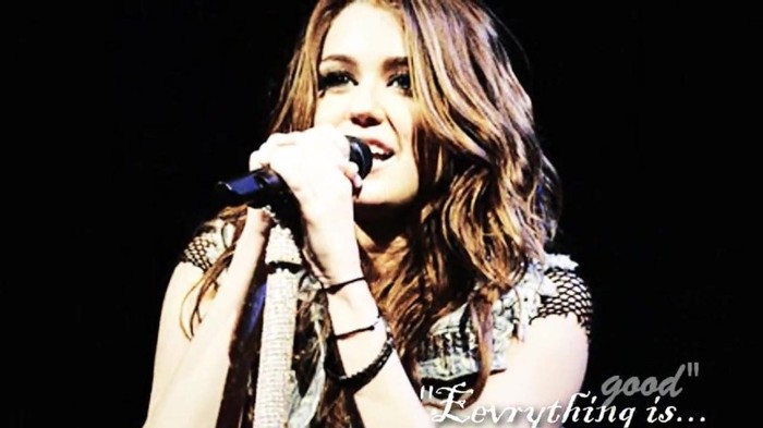 Its really hard sometimes (343) - Miley - Its really hard sometimes - Captures 1