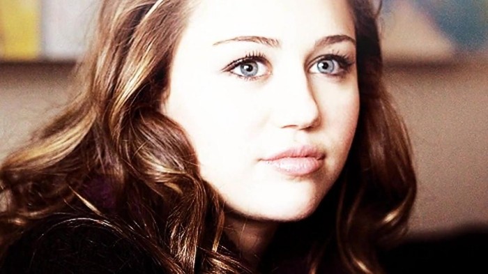 Its really hard sometimes (384) - Miley - Its really hard sometimes - Captures 1