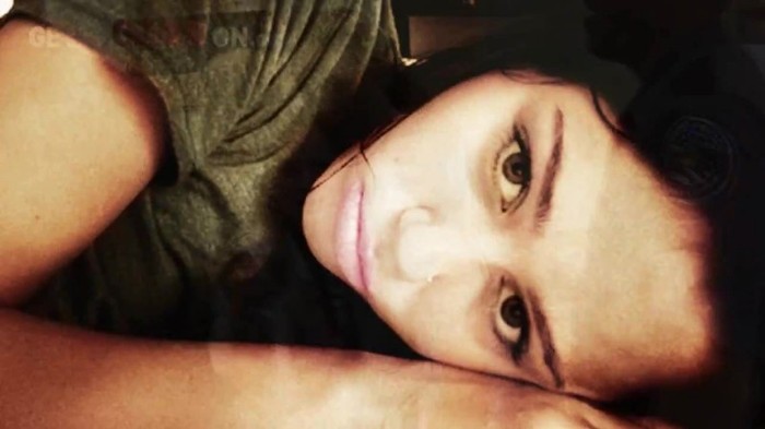 Its really hard sometimes (402) - Miley - Its really hard sometimes - Captures 1