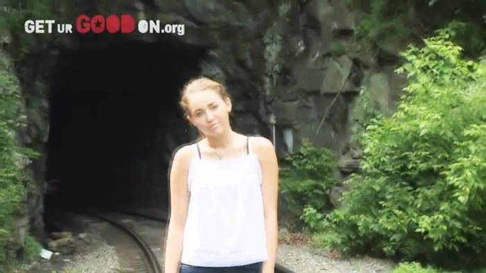 Its really hard sometimes (426) - Miley - Its really hard sometimes - Captures 1
