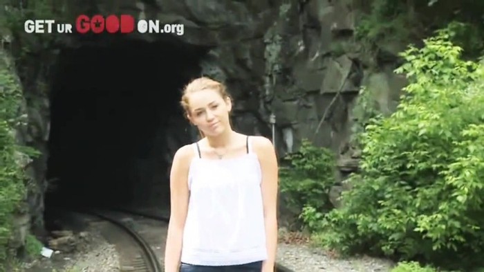 Its really hard sometimes (427) - Miley - Its really hard sometimes - Captures 1