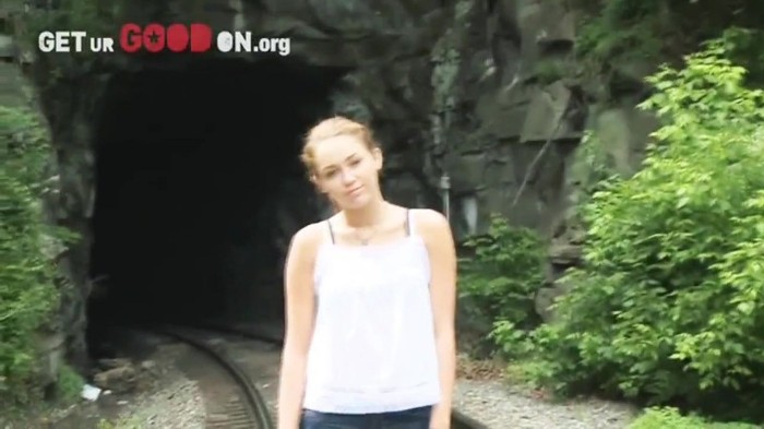 Its really hard sometimes (429) - Miley - Its really hard sometimes - Captures 1
