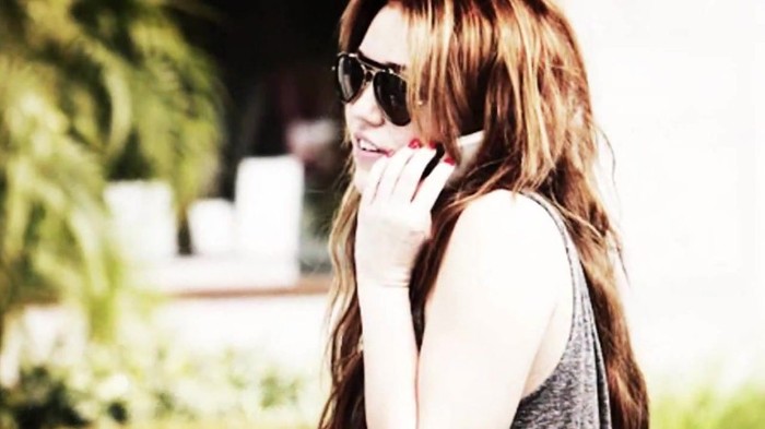 Its really hard sometimes (440) - Miley - Its really hard sometimes - Captures 1