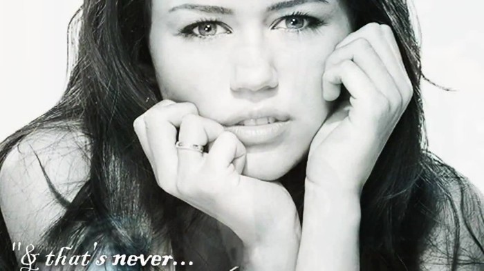 Its really hard sometimes (557) - Miley - Its really hard sometimes - Captures 2