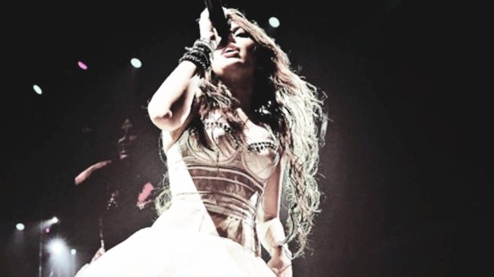 Its really hard sometimes (593) - Miley - Its really hard sometimes - Captures 2