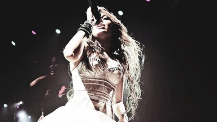 Its really hard sometimes (595) - Miley - Its really hard sometimes - Captures 2