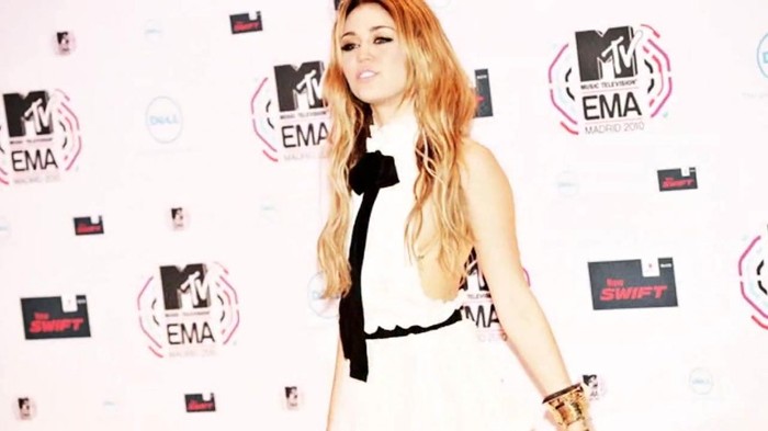 Its really hard sometimes (620) - Miley - Its really hard sometimes - Captures 2