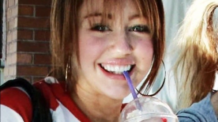 Its really hard sometimes (623) - Miley - Its really hard sometimes - Captures 2
