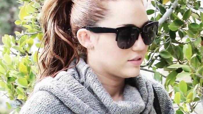 Its really hard sometimes (626) - Miley - Its really hard sometimes - Captures 2