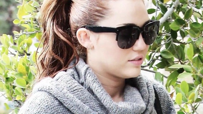 Its really hard sometimes (627) - Miley - Its really hard sometimes - Captures 2