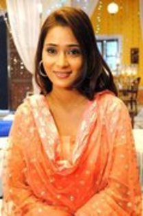 33644794_BILLJQASN - Sara Khan