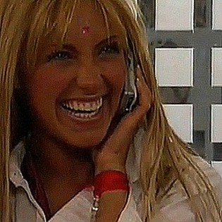 2 - Mia Colucci 05