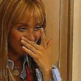 catsnhbgvhjkjmhb-1 - Mia Colucci 05