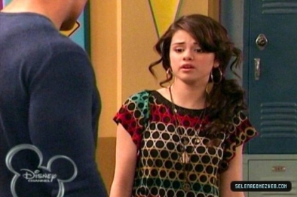 normal_selena-gomez-0080 - Wizards Of Waverly Place - Art Teacher - Screencaps