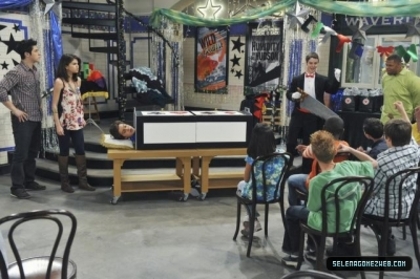 normal_selena-gomez-006 - Wizards Of Waverly Place - Zeke Finds Out - Promotional Stills