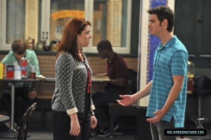 normal_selena-gomez-025 - Wizards Of Waverly Place - Zeke Finds Out - Promotional Stills