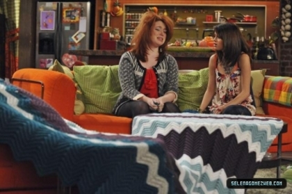 normal_selena-gomez-028