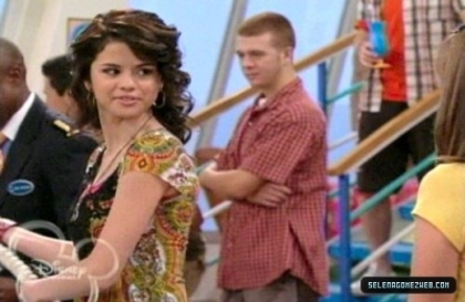 normal_selena-gomez-035 - Wizards Of Waverly Place - Cast-Away - Screencaps