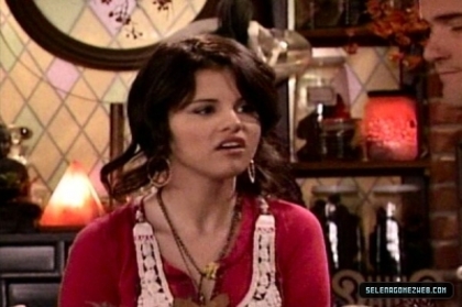 normal_selena-gomez-0007 - Wizards Of Waverly Place - Hugh is Not Normous - Screencaps